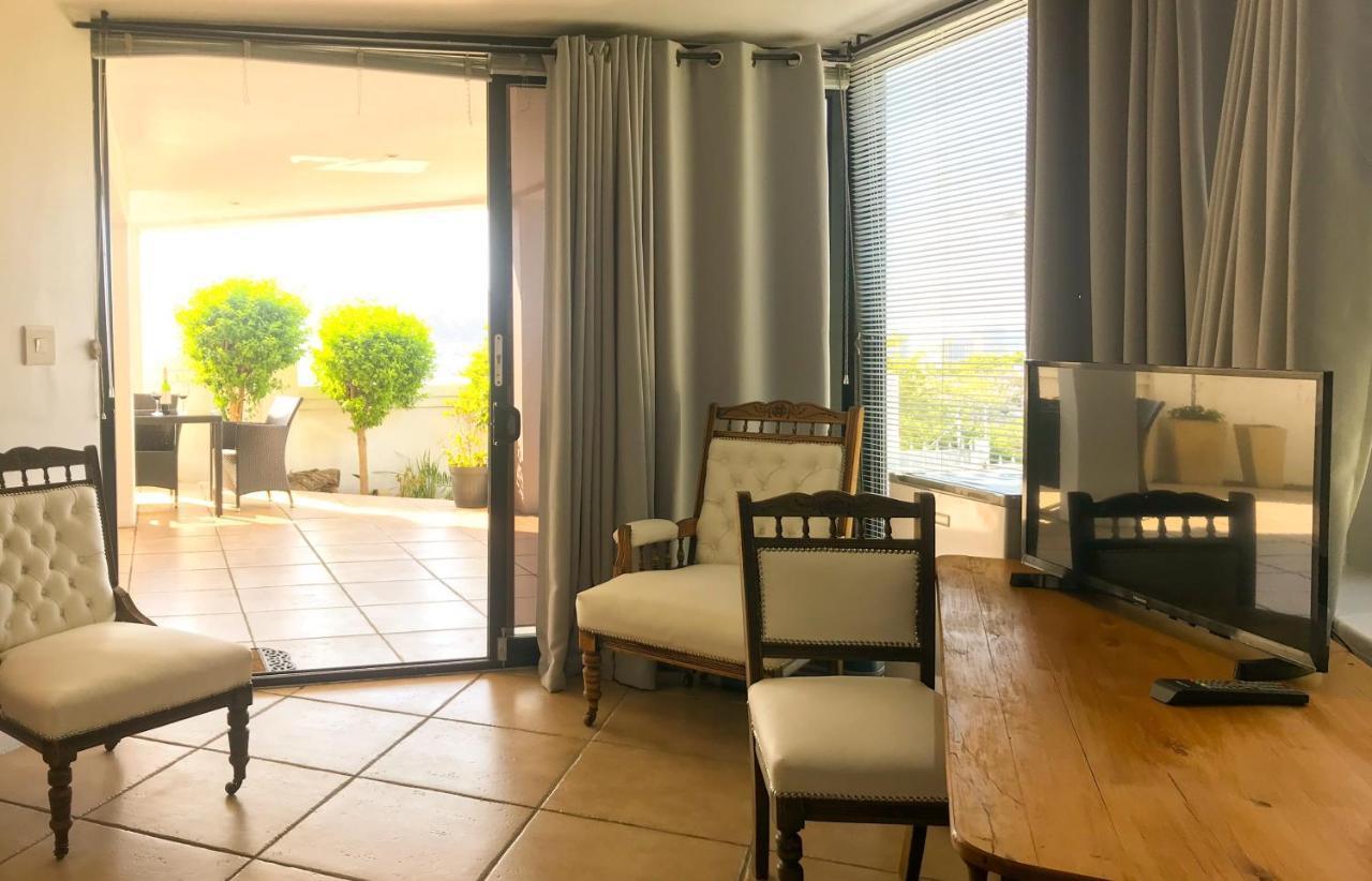 Cape View Accommodation เคปทาวน์ ภายนอก รูปภาพ